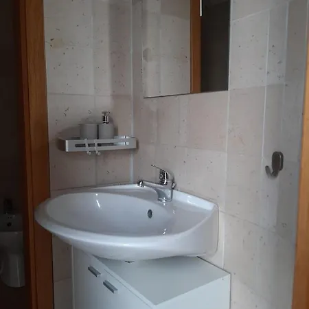 Center House Apartment