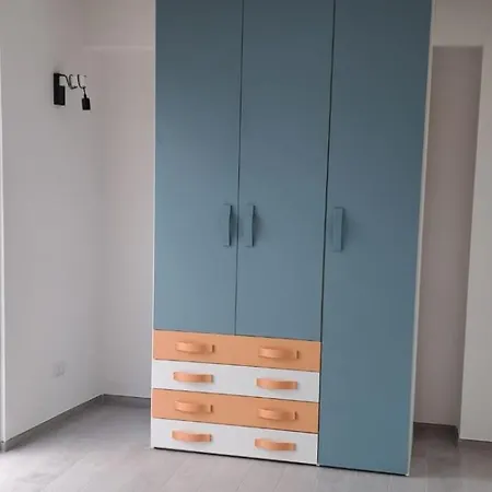 Apartment Center House *